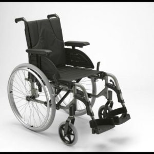 stabiler Rollstuhl Invacare Active 1 NG